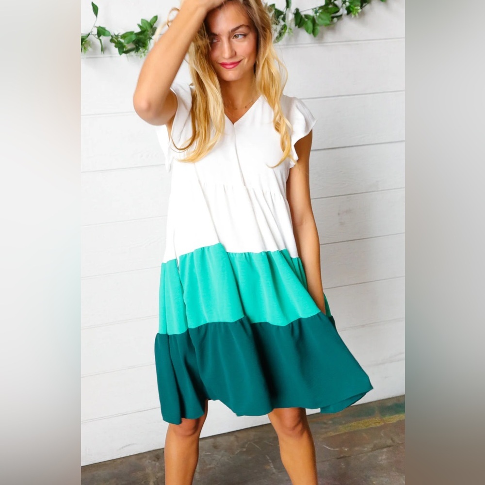NWOT Haptics Seafoam Emerald Tiered Midi Dress Flutter Sleeve Pockets Size Small